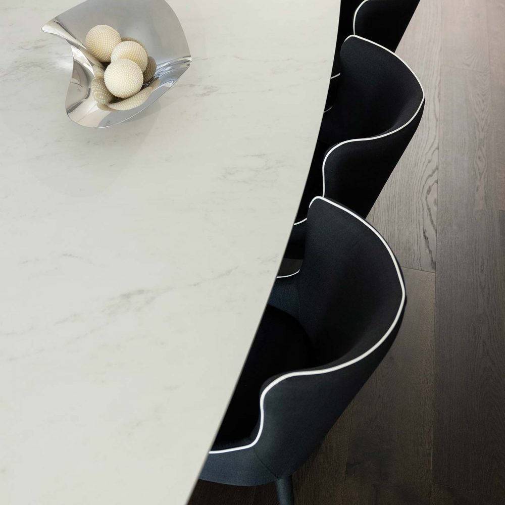 18519_Boswell_FrenchOak_BlackForest_28